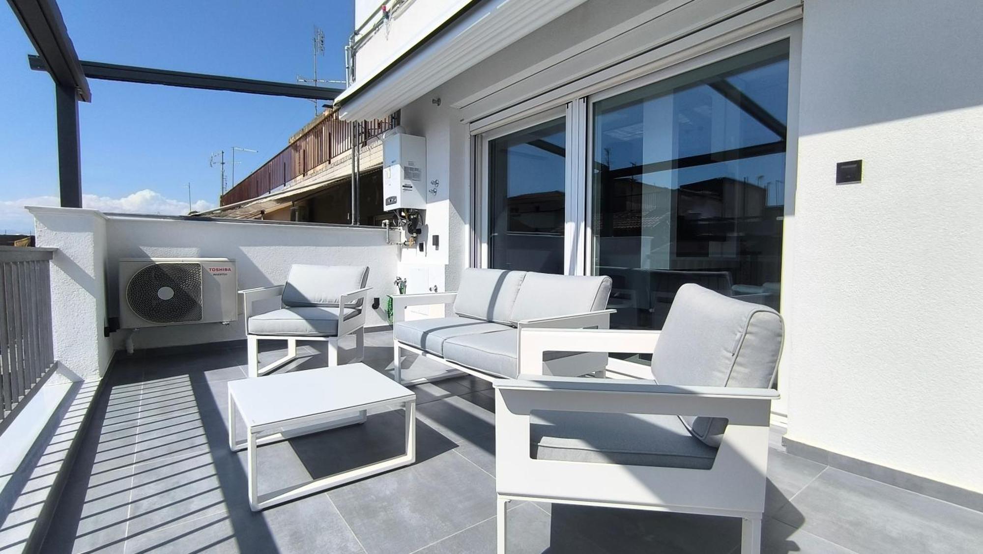 Larisa Absolute Suites, Sky View Smart Home Exterior photo