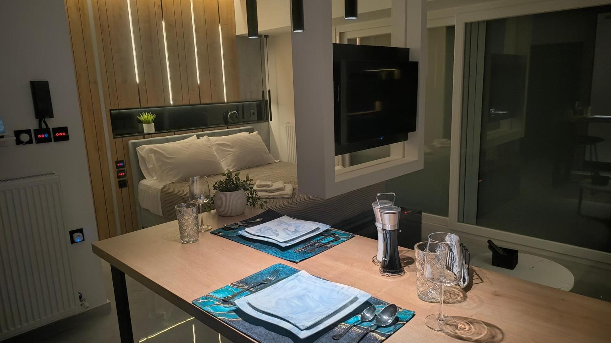 Larisa Absolute Suites, Sky View Smart Home Exterior photo