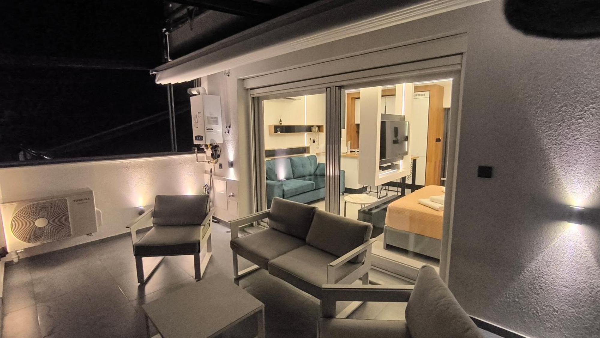 Larisa Absolute Suites, Sky View Smart Home Exterior photo